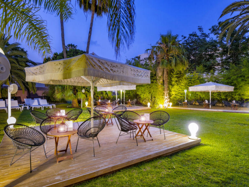 Monica Hotel