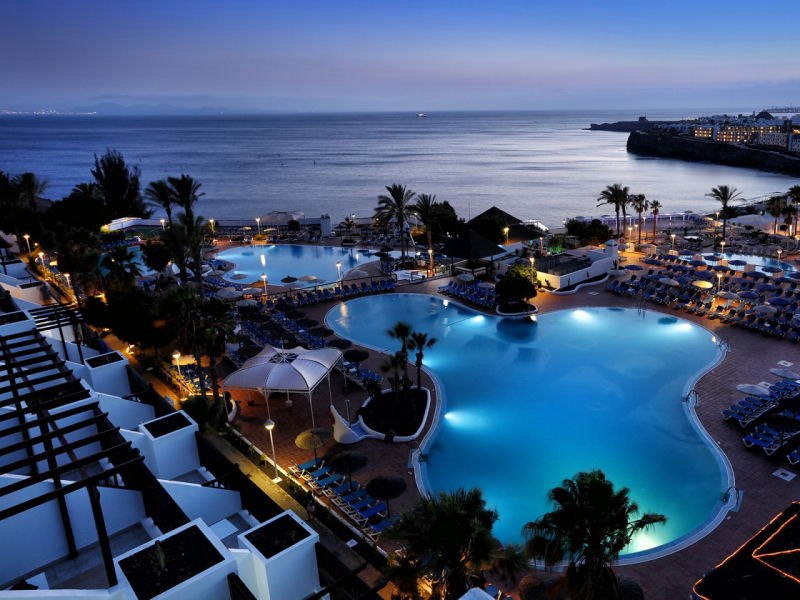 Sandos Papagayo Beach Resort