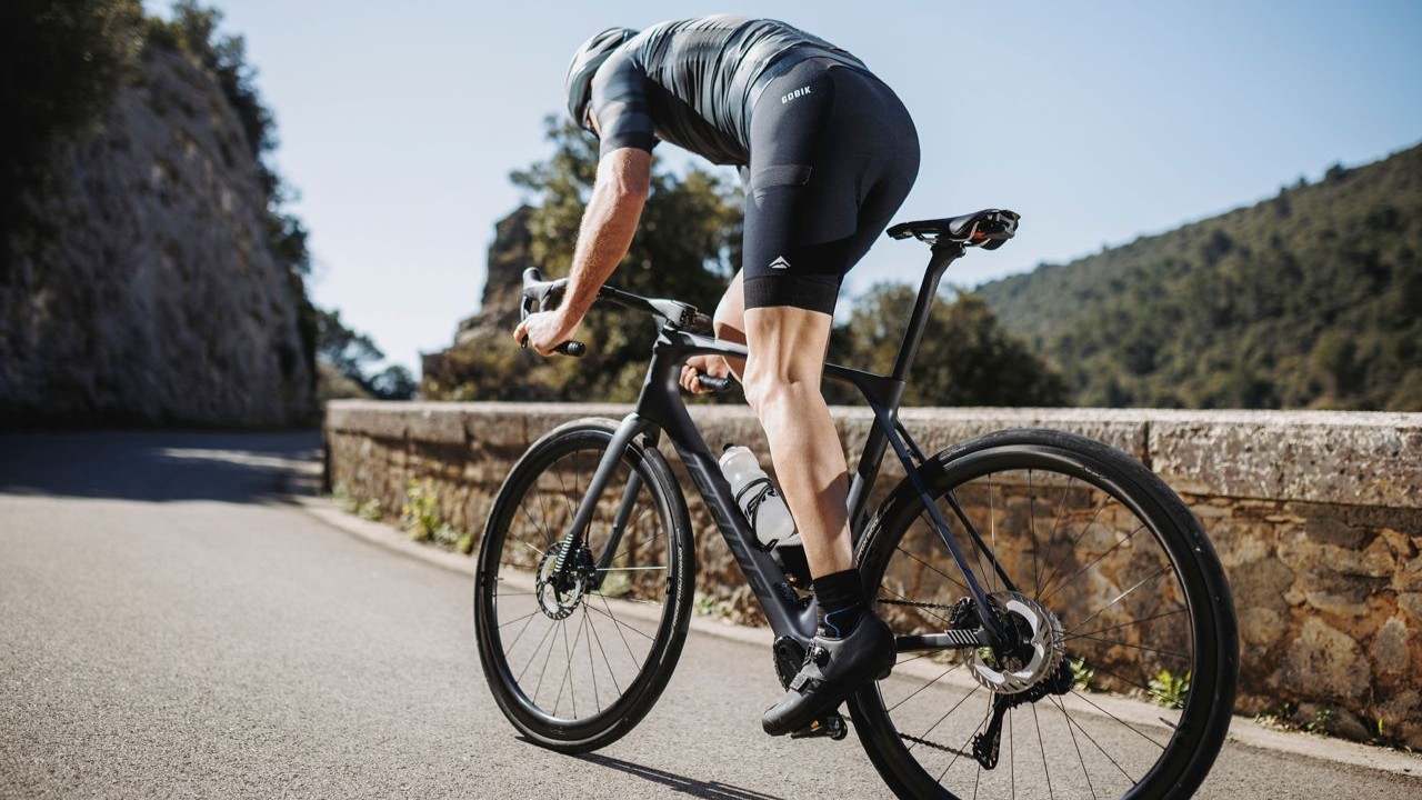 Endurance Road Bikes for Comfort, Speed and Longer Rides