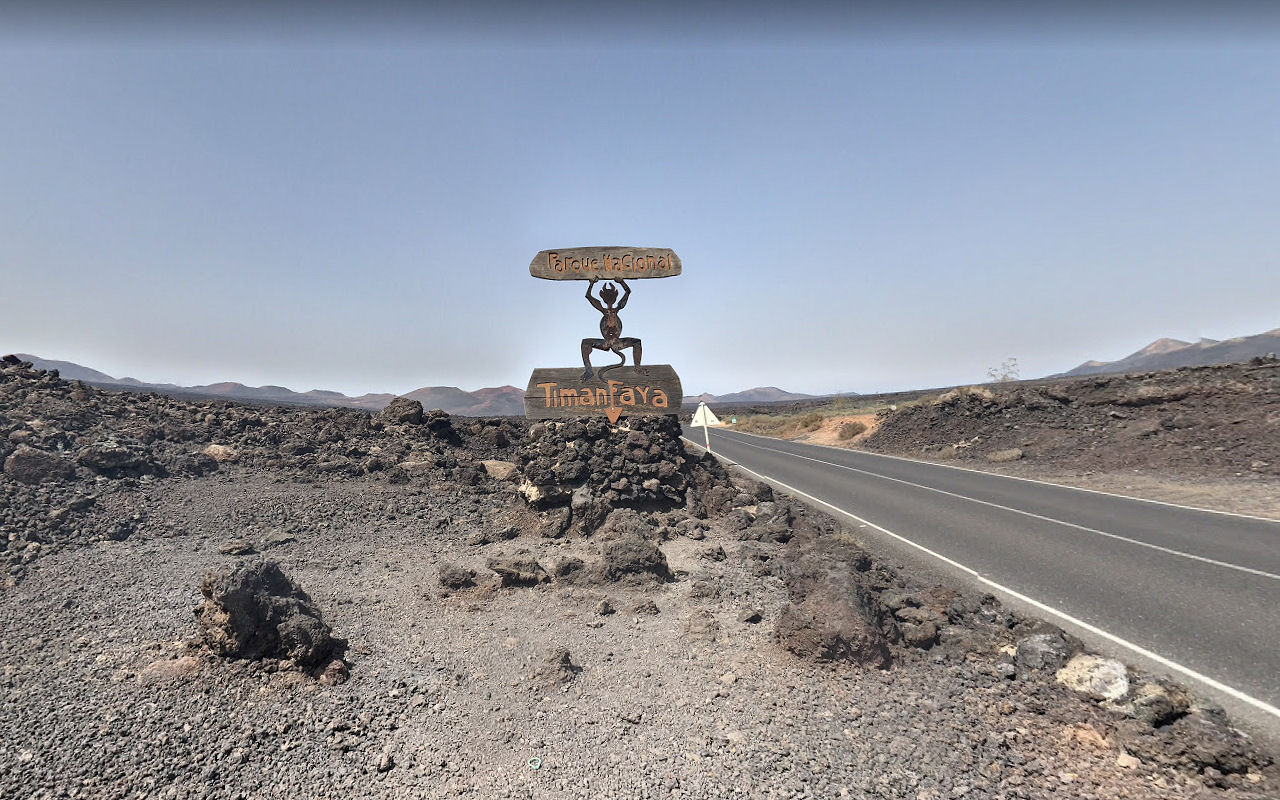 Timanfaya from South