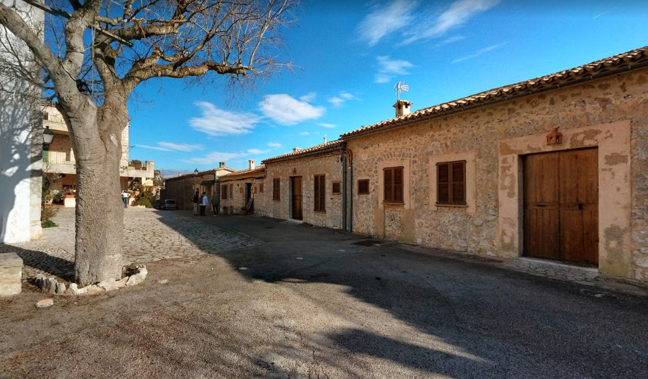 Alaro, Orient to Galilea